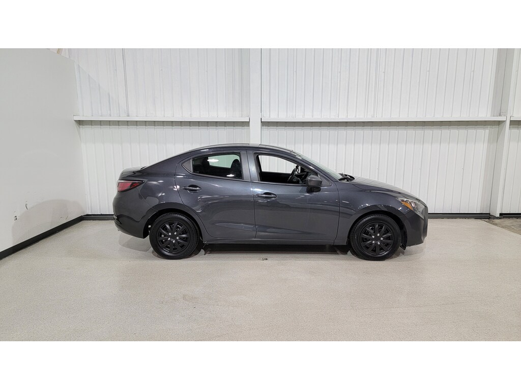 Toyota Yaris 2016