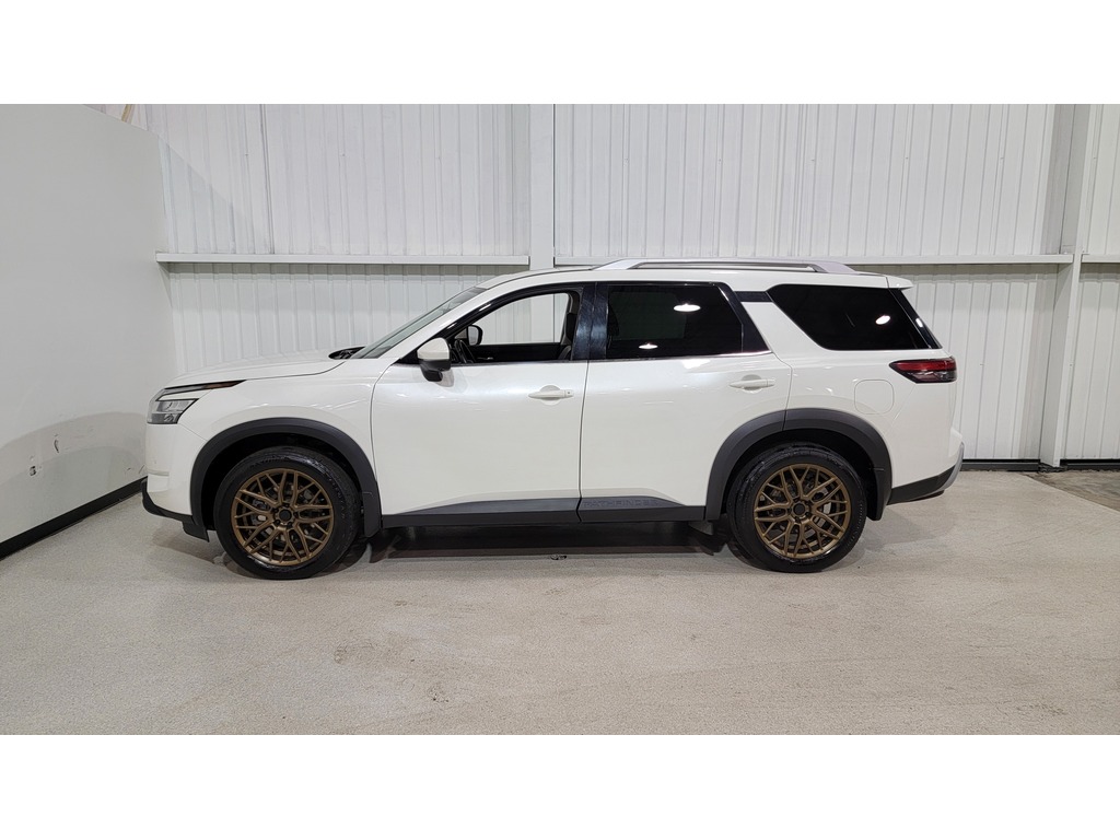Nissan Pathfinder 2022