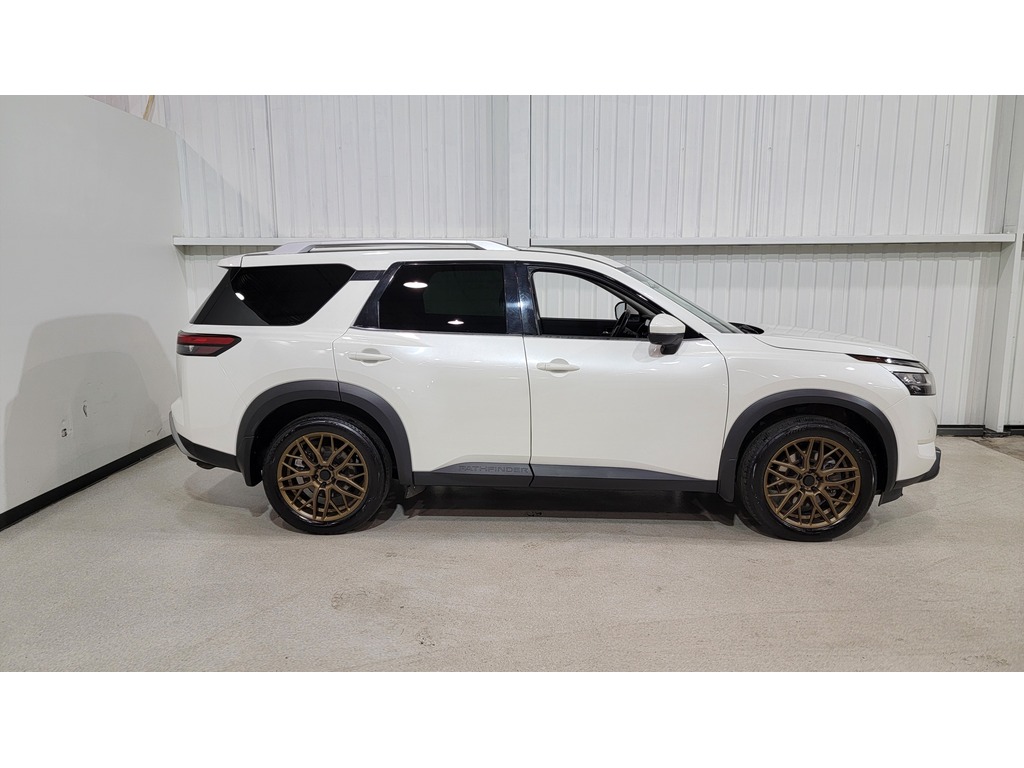 Nissan Pathfinder 2022