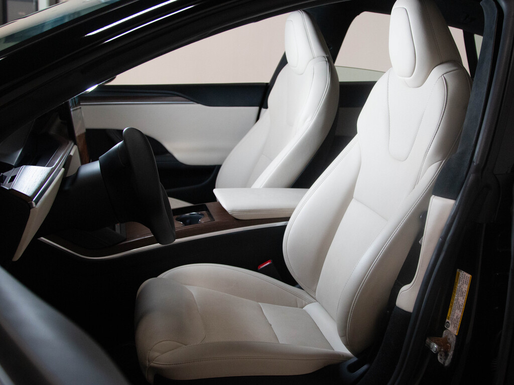 2022 Tesla Model S AWD, Toronto, Cash