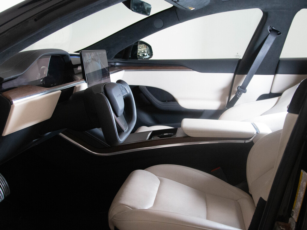 2022 Tesla Model S AWD, Toronto, Cash