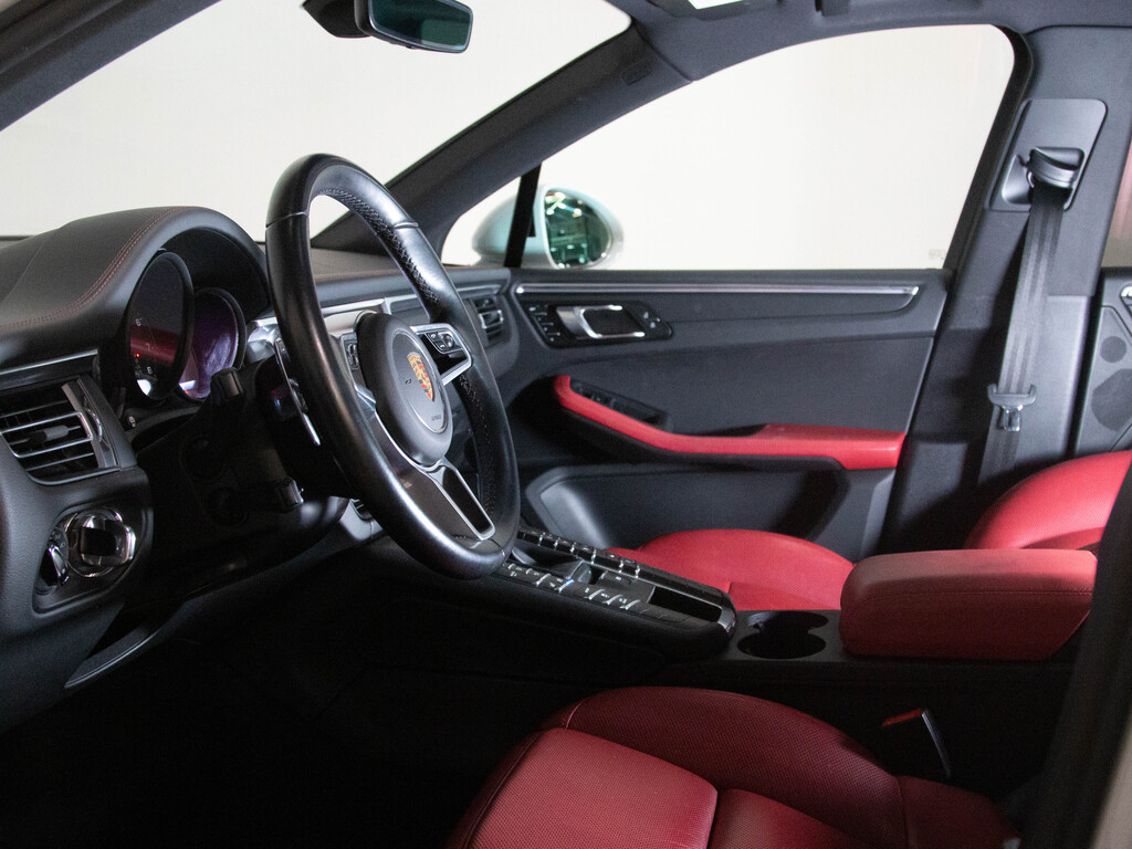 2021 Porsche Macan BOSE   PANO   RED INTERIOR   19" RIM, Toronto, Cash