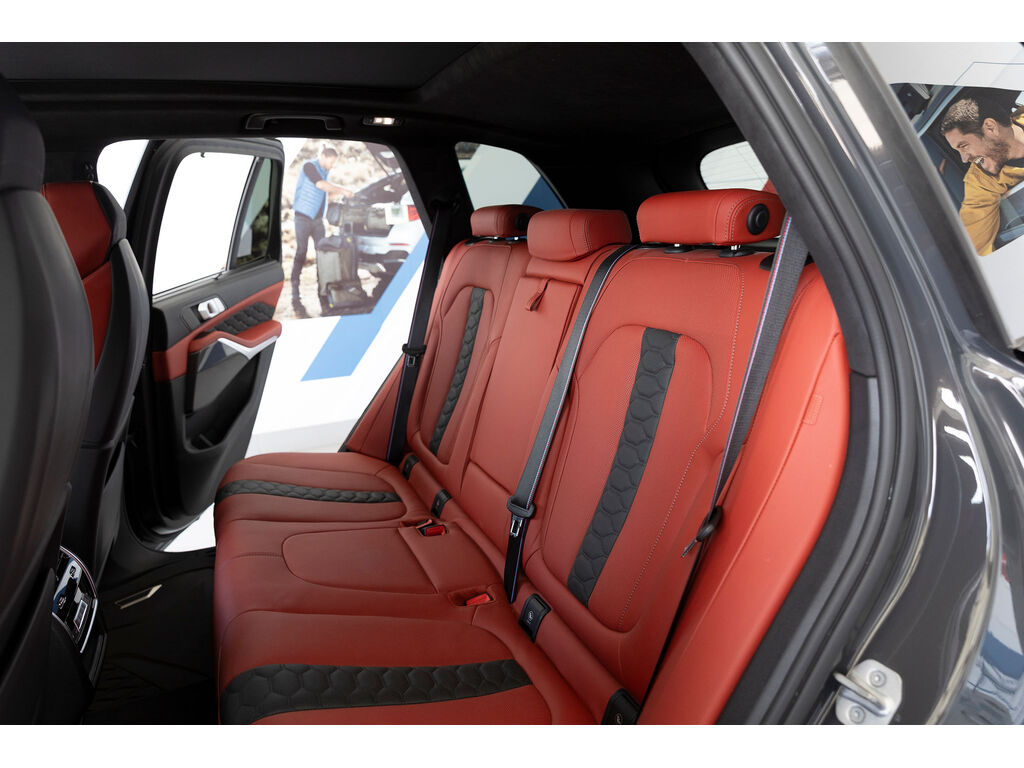 2023 BMW X5 M Competition, Vancouver, Cash
