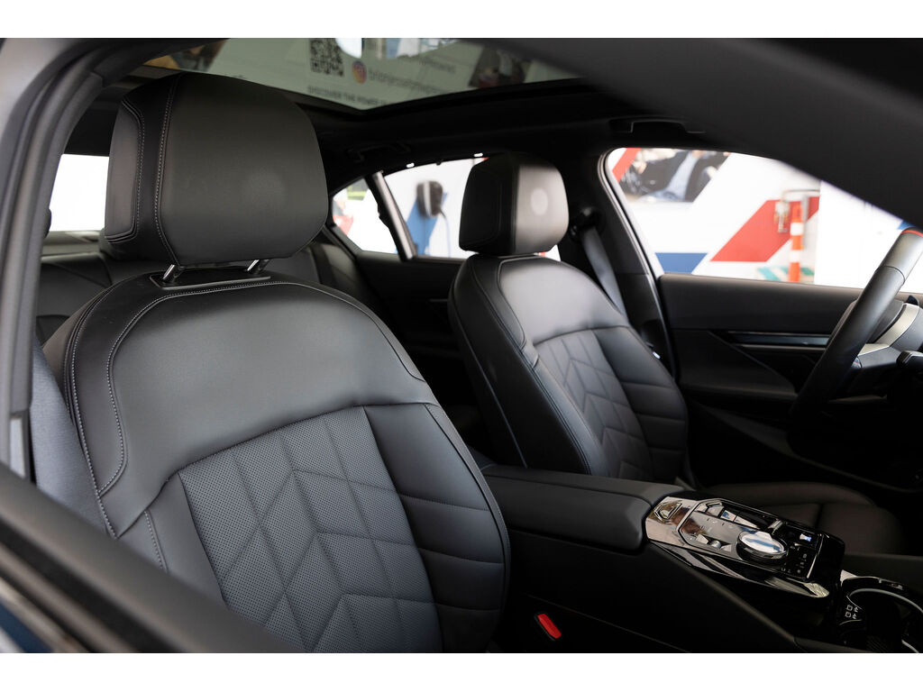 2024 BMW i5 M60 xDrive, Vancouver, Cash