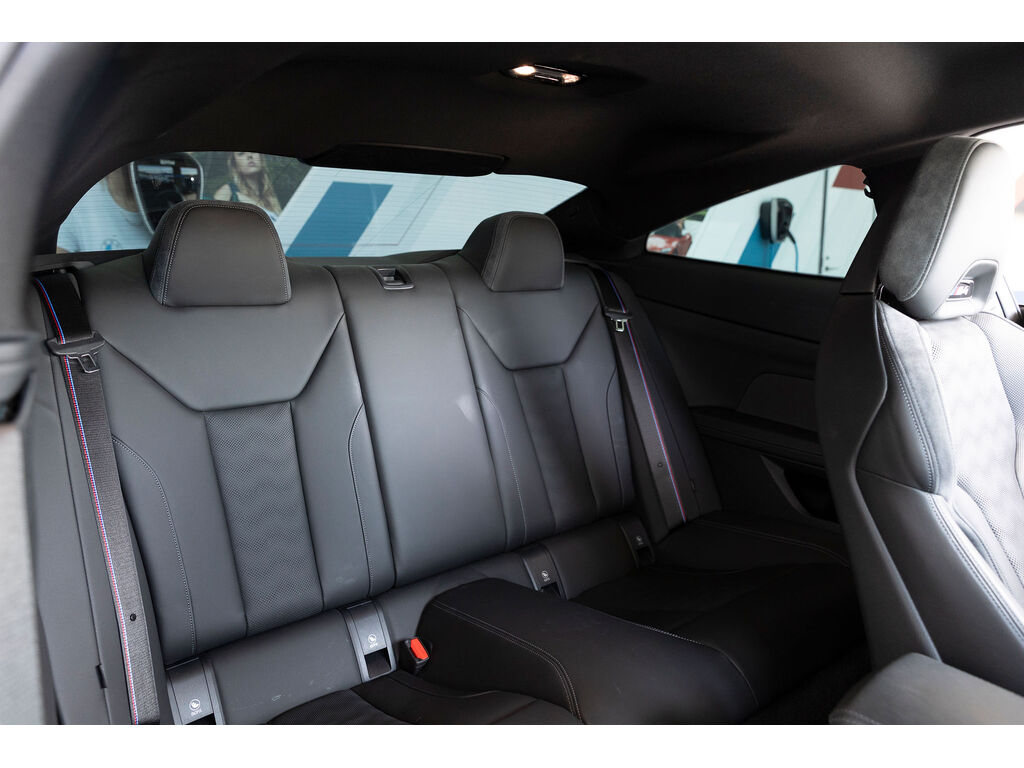 2025 BMW M4 Competition M xDrive, Vancouver, Cash