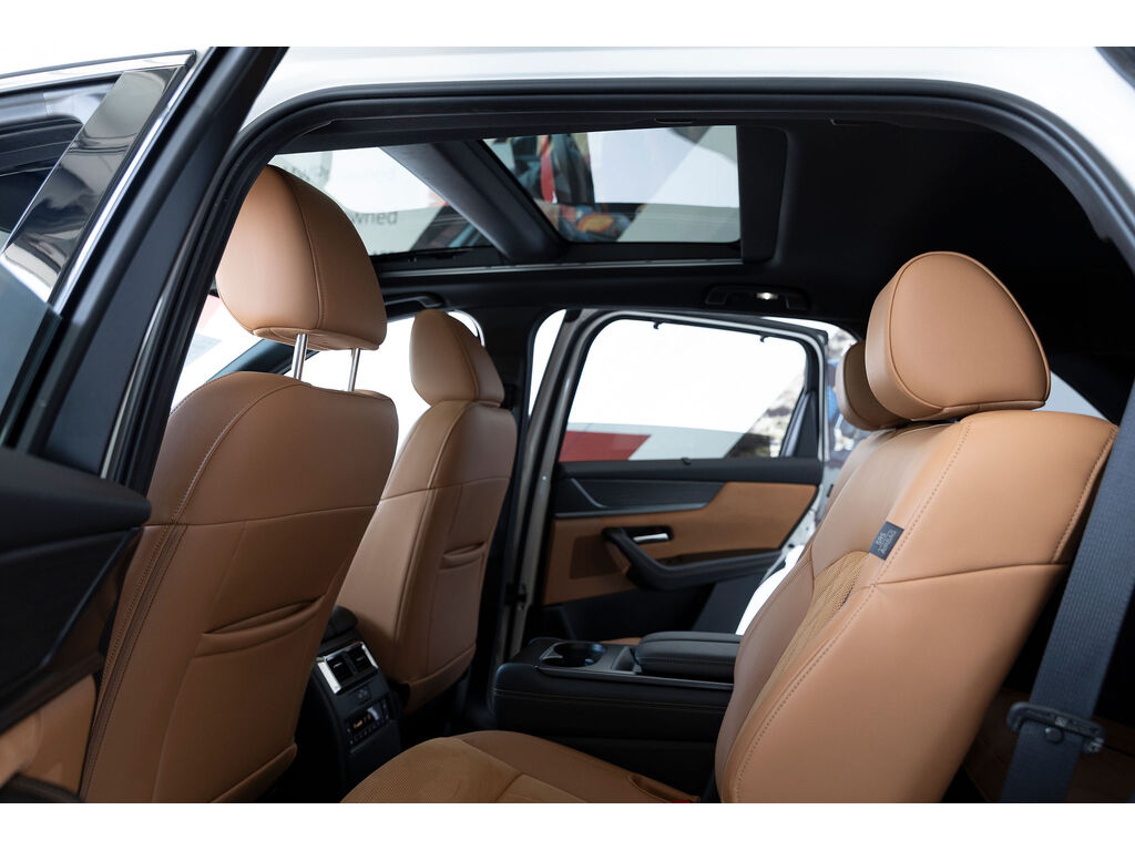 2024 Mazda CX-90 MHEV Signature, Vancouver, Cash
