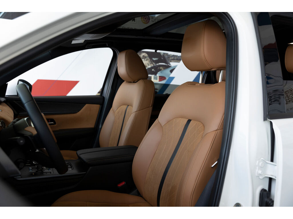 2024 Mazda CX-90 MHEV Signature, Vancouver, Cash