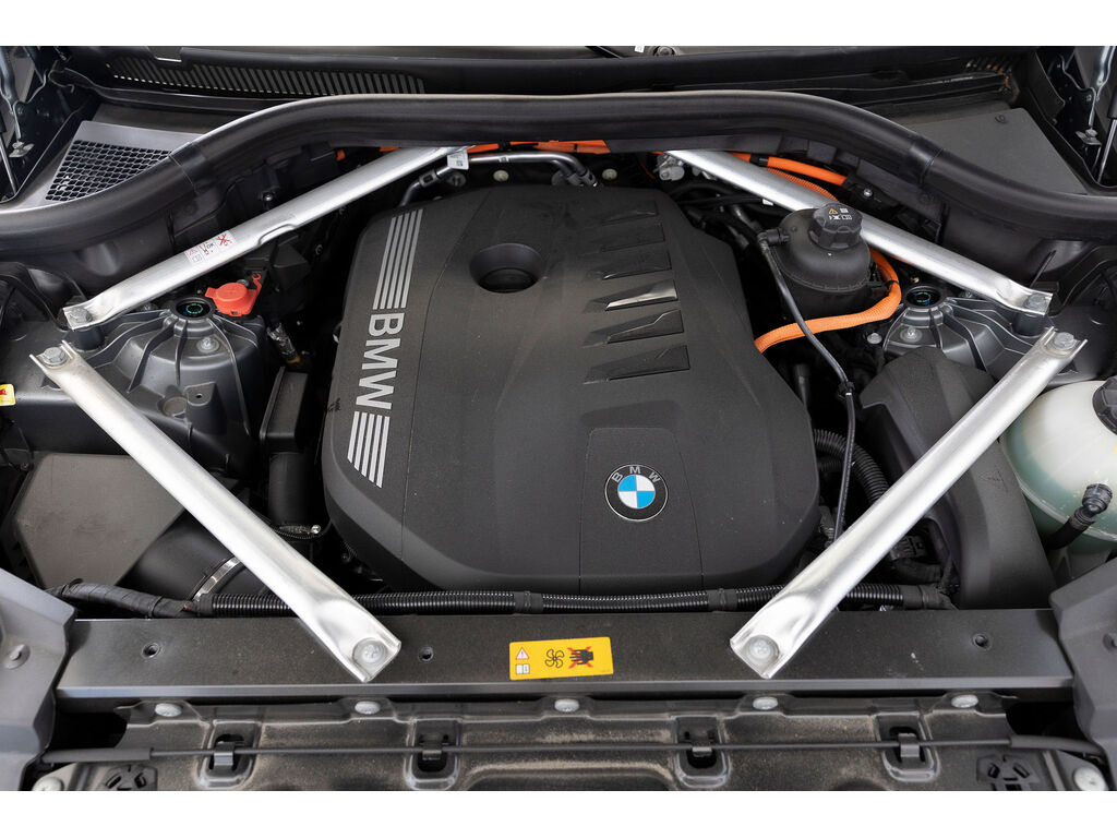2025 BMW X5 PHEV xDrive50, Vancouver, Cash