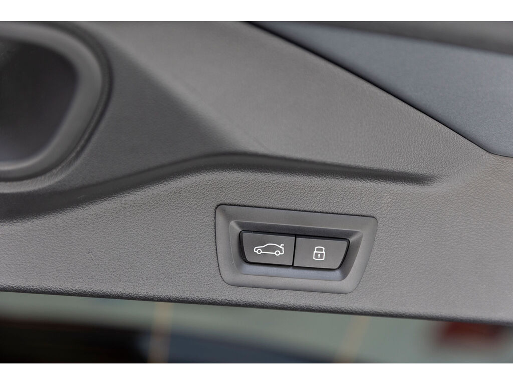 2025 BMW X5 PHEV xDrive50, Vancouver, Cash