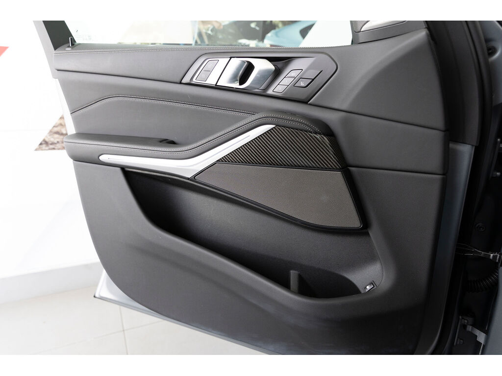 2025 BMW X5 PHEV xDrive50, Vancouver, Cash