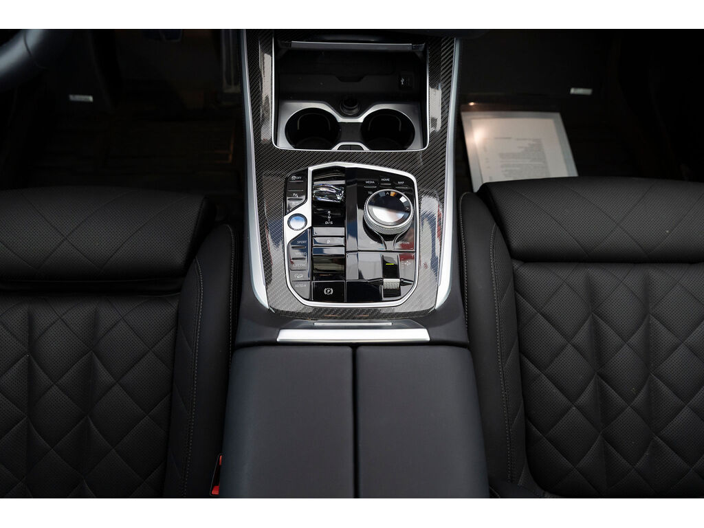 2025 BMW X5 PHEV xDrive50, Vancouver, Cash
