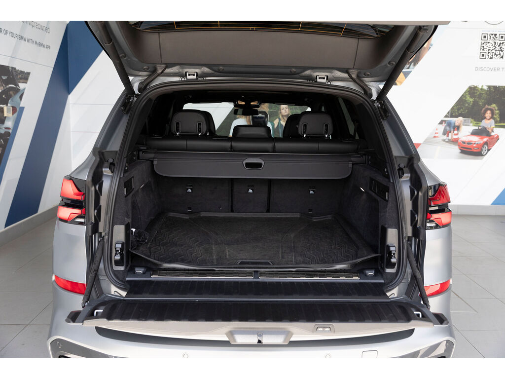 2025 BMW X5 PHEV xDrive50, Vancouver, Cash