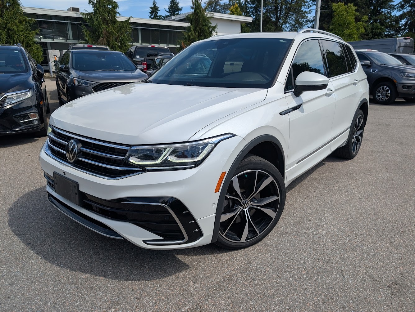 2022 Volkswagen Tiguan Highline R-Line 4MOTION