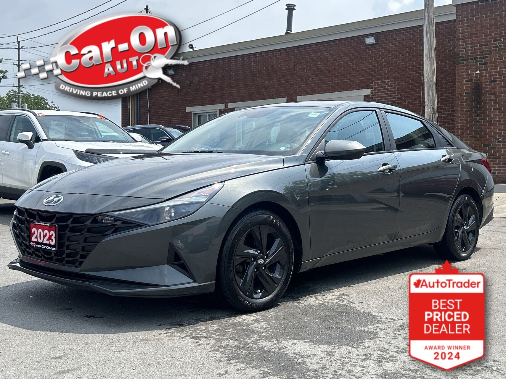 2023 Hyundai Elantra PREFERRED TECH| SUNROOF| HTD SEATS| CARPLAY| NAV
