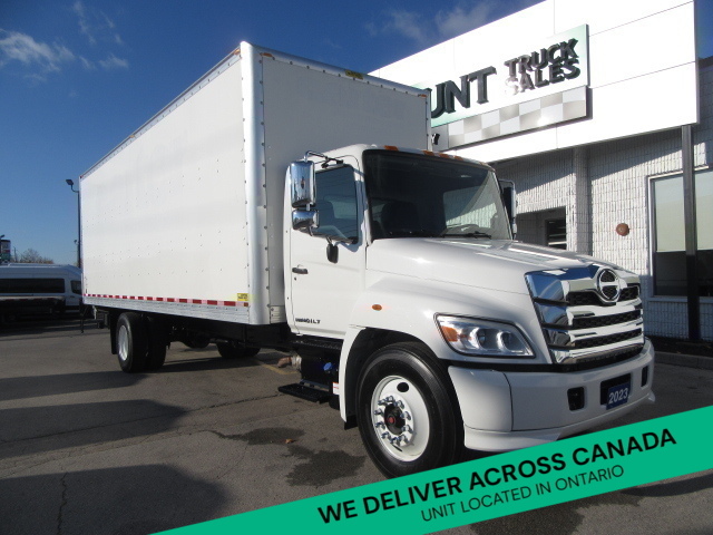 2023 Hino L7 CUMMINS 26FT BOX/PWR LIFT/EXTENDED WARRANTY