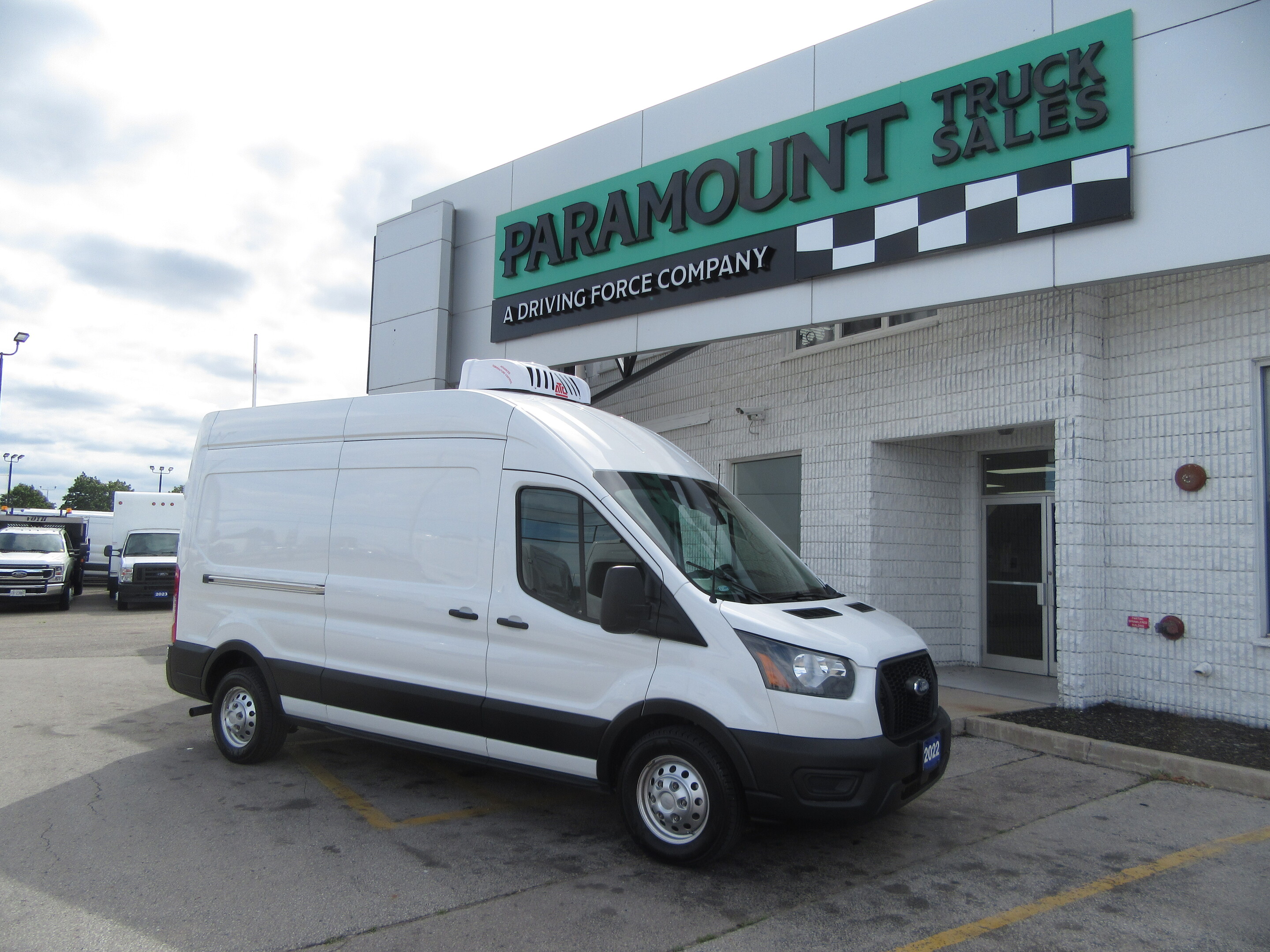 2022 Ford Transit T-250  AWD EXT CARGO VAN WITH NEW REEFER SYSTEM