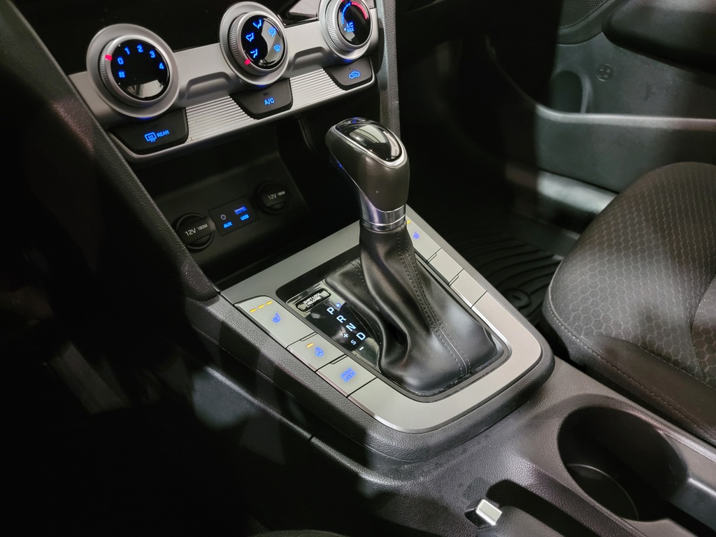 Hyundai Elantra 2019