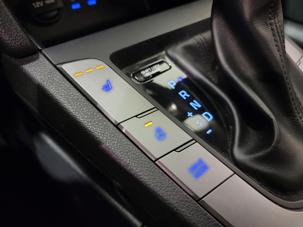 Hyundai Elantra 2019