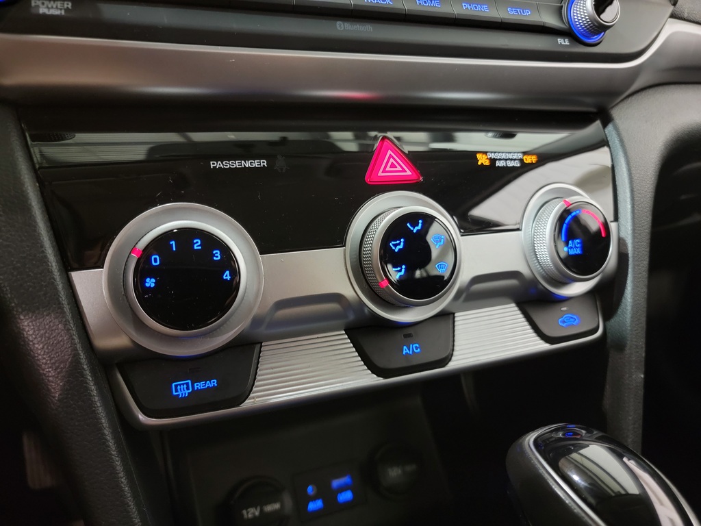 Hyundai Elantra 2019