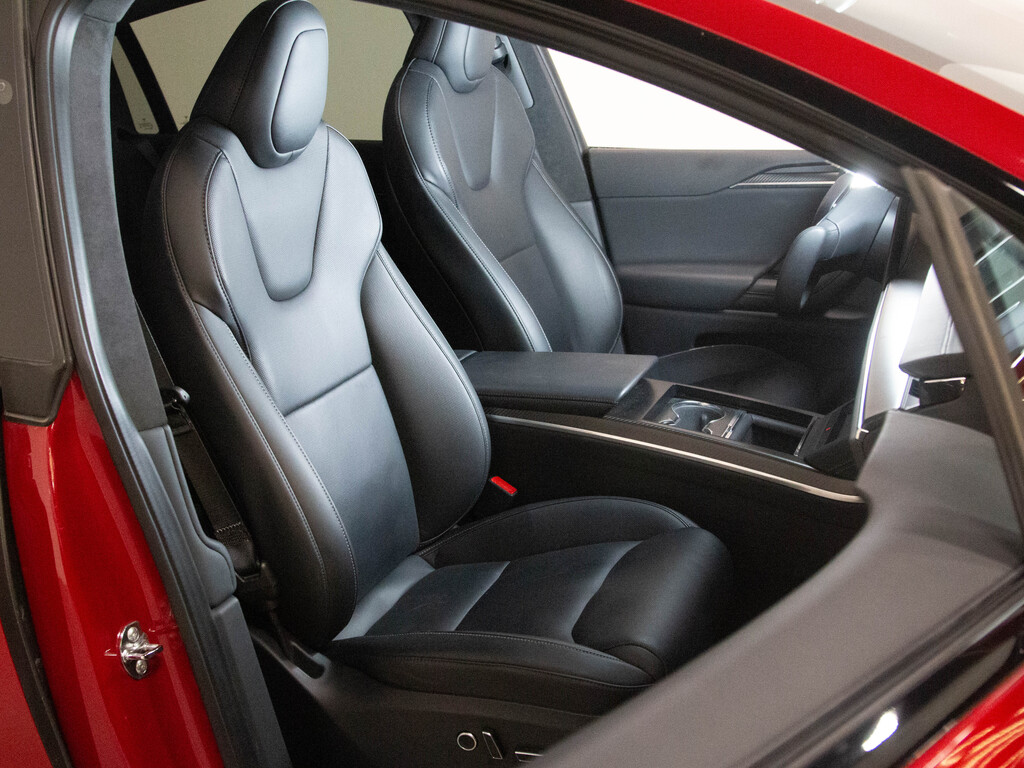 2022 Tesla Model X Plaid, Toronto, Cash