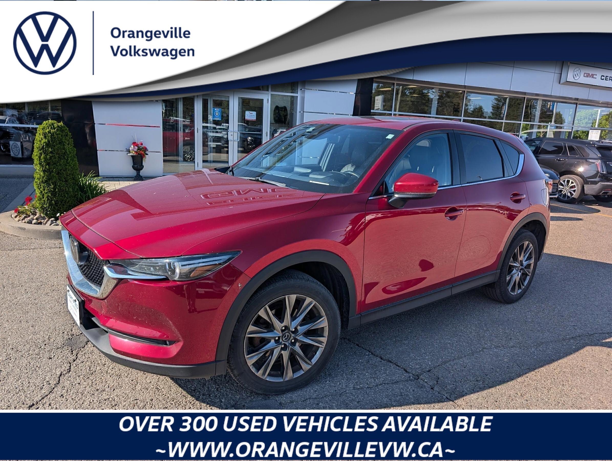 2019 Mazda CX-5 SignatureSIGNATURE, AWD, NAV, ROOF, LOADED!