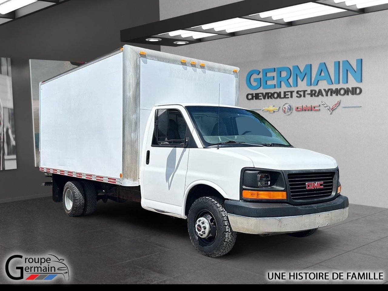 2005 GMC Savana CUTAWAY 3500 |14 PI | RAPPORT 4.10 | PNBV 12000LBs