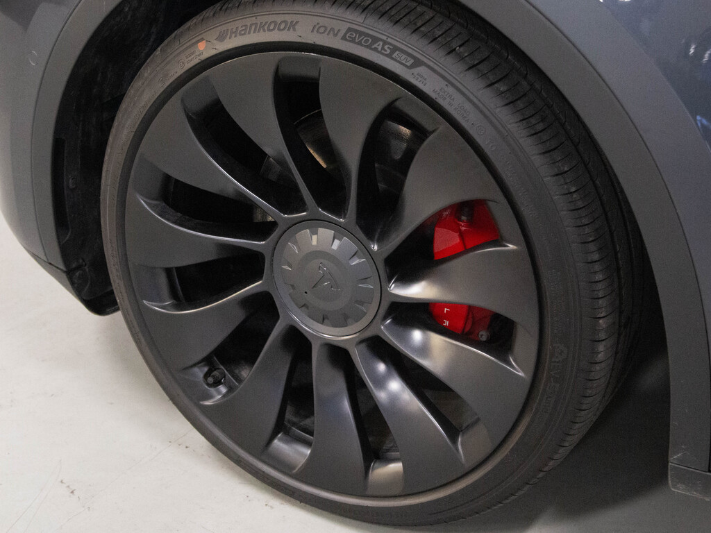 2022 Tesla Model Y Performance, Toronto, Cash