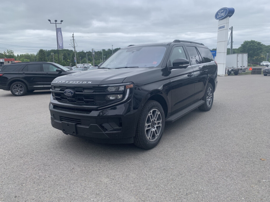 2025 Ford Expedition Active - 202A Touring Pack/Leather/Roof and more!