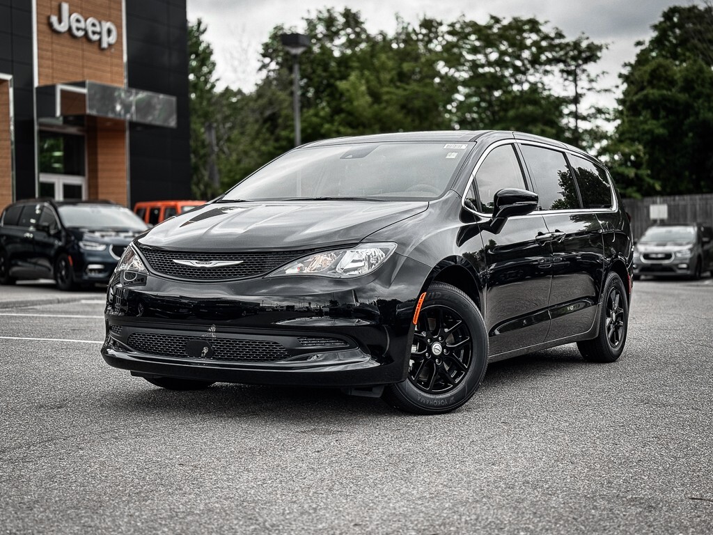 2025 Chrysler Grand Caravan SXT | PWR DOORS | HEATED SEATS | CARPLAY | ADAPTIV