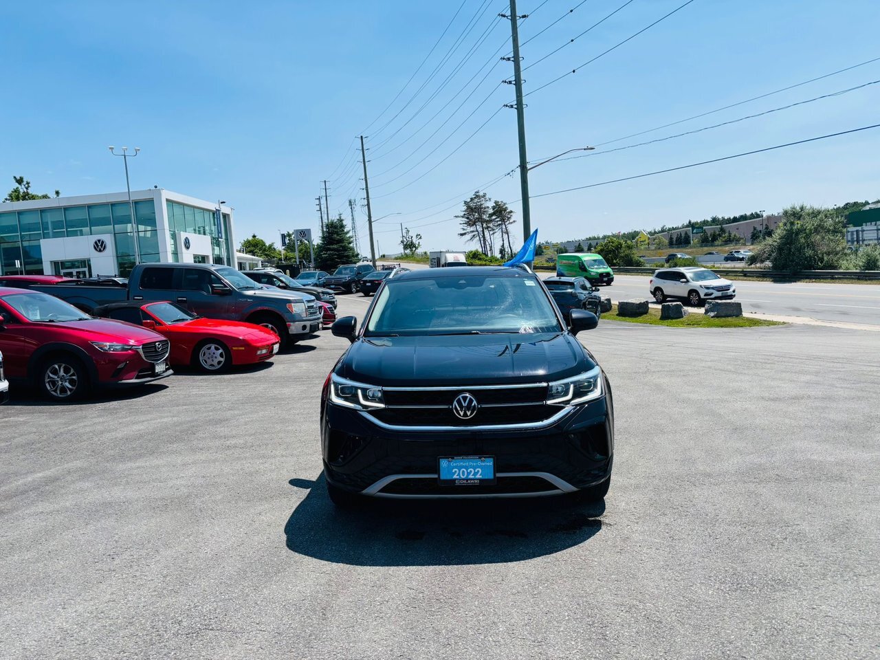 2022 Volkswagen Taos Highline 1.5T AWD PANO ROOF | DIGITAL DASH | HEATE