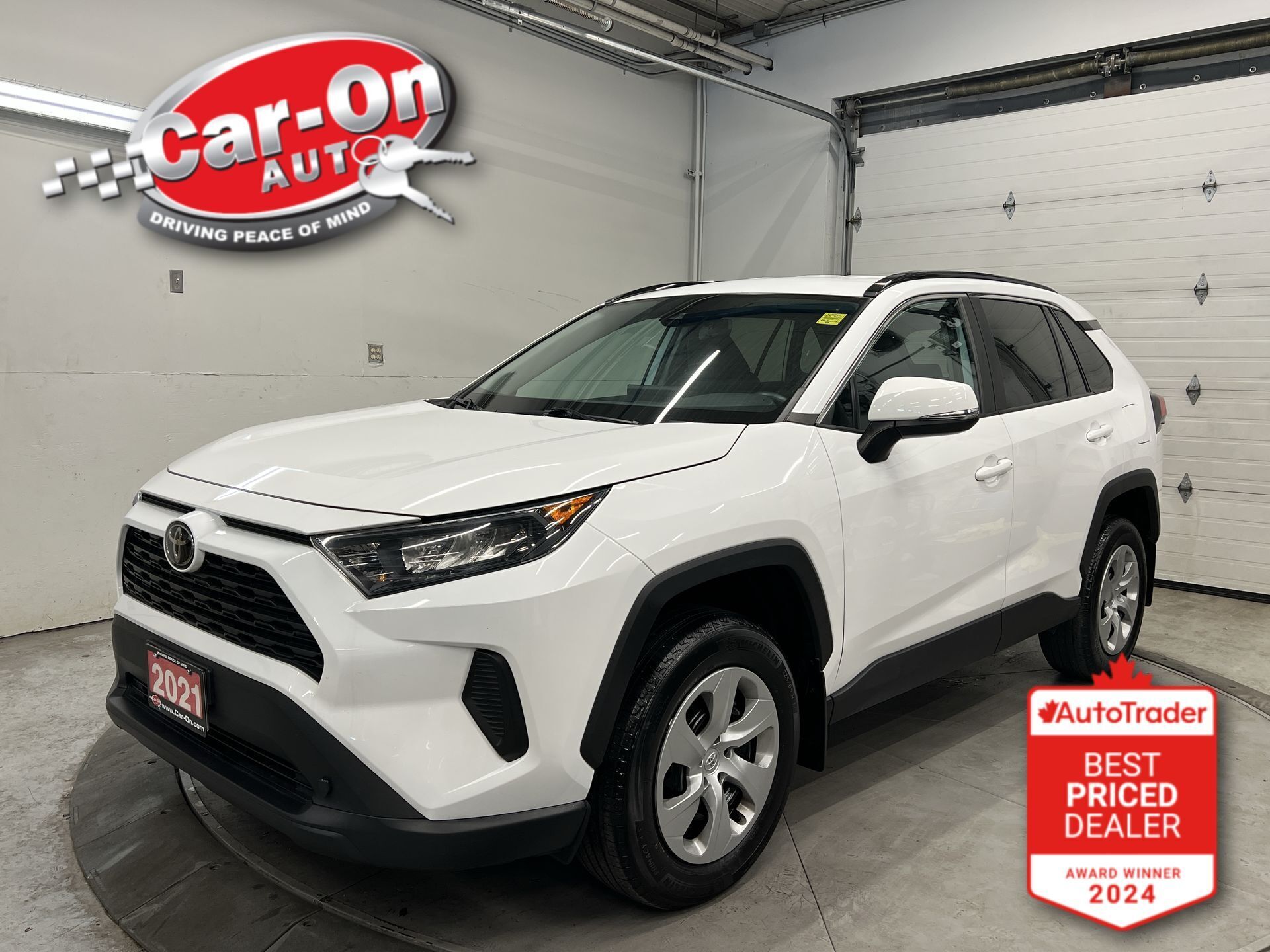 2021 Toyota RAV4 ONLY 49,000KMS| HTD SEATS| CARPLAY| REAR CAM
