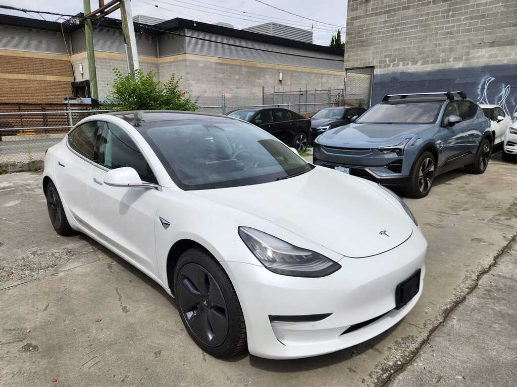 2020 Tesla Model 3 Standard Range Plus, Vancouver, Cash