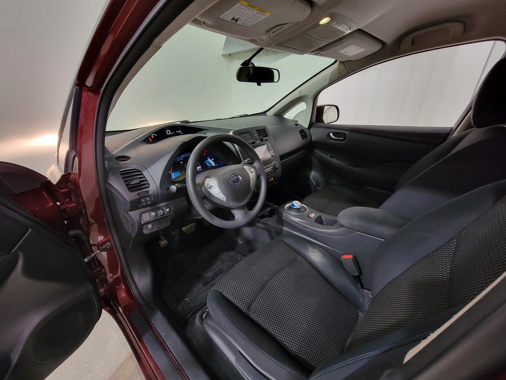 Nissan LEAF 2016