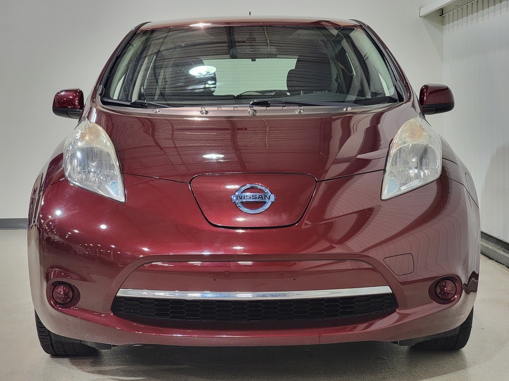Nissan LEAF 2016