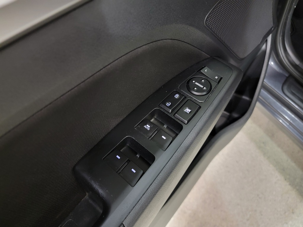 Hyundai Elantra 2019