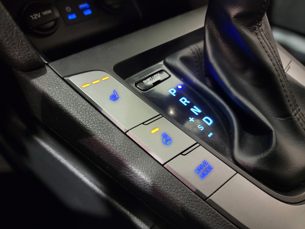 Hyundai Elantra 2019