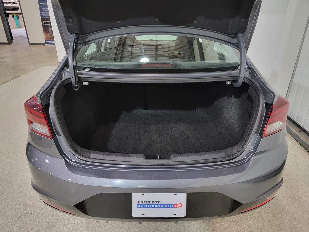 Hyundai Elantra 2019