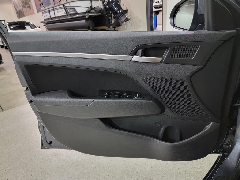 Hyundai Elantra 2019