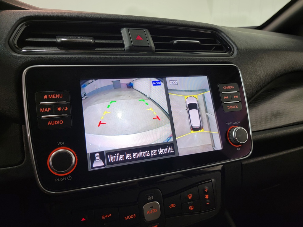 Nissan LEAF 2023