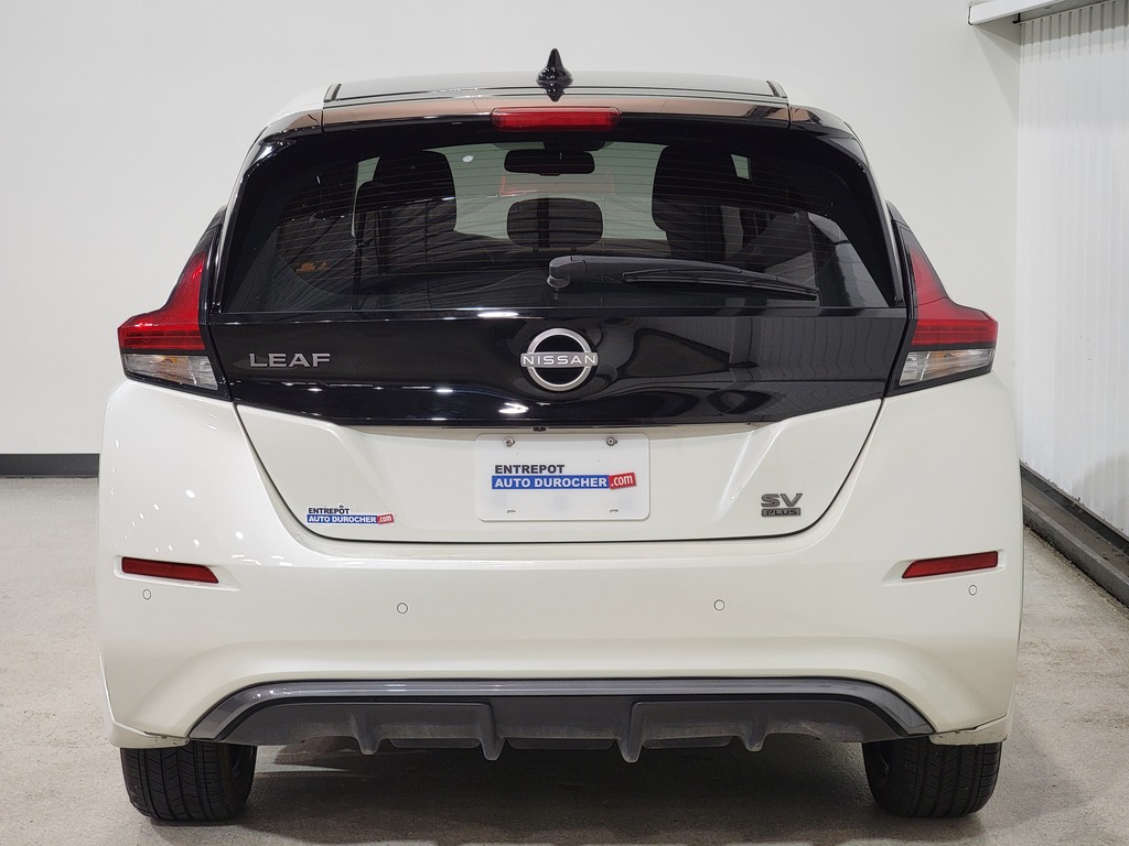 Nissan LEAF 2023