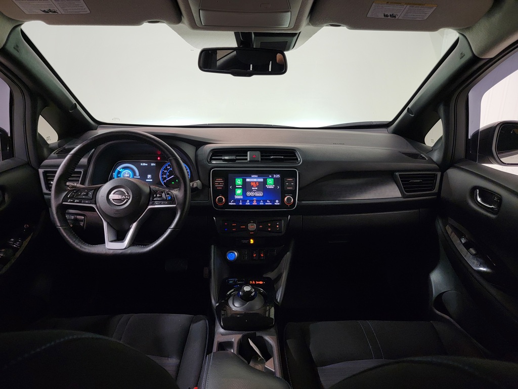 Nissan LEAF 2023