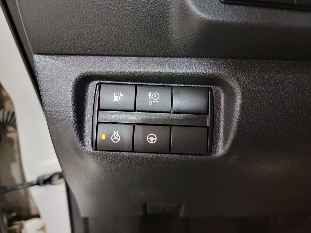 Nissan LEAF 2023