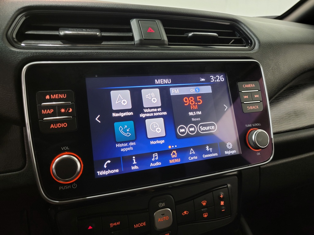 Nissan LEAF 2023
