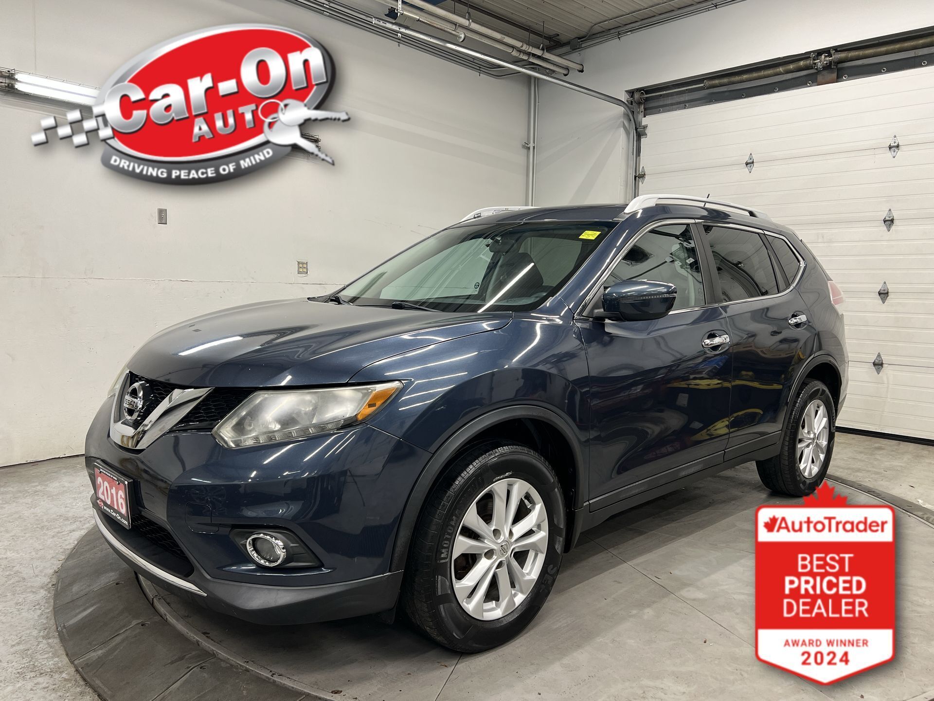 2016 Nissan Rogue SV AWD | PANO ROOF | HEATED SEATS | 17IN ALLOYS