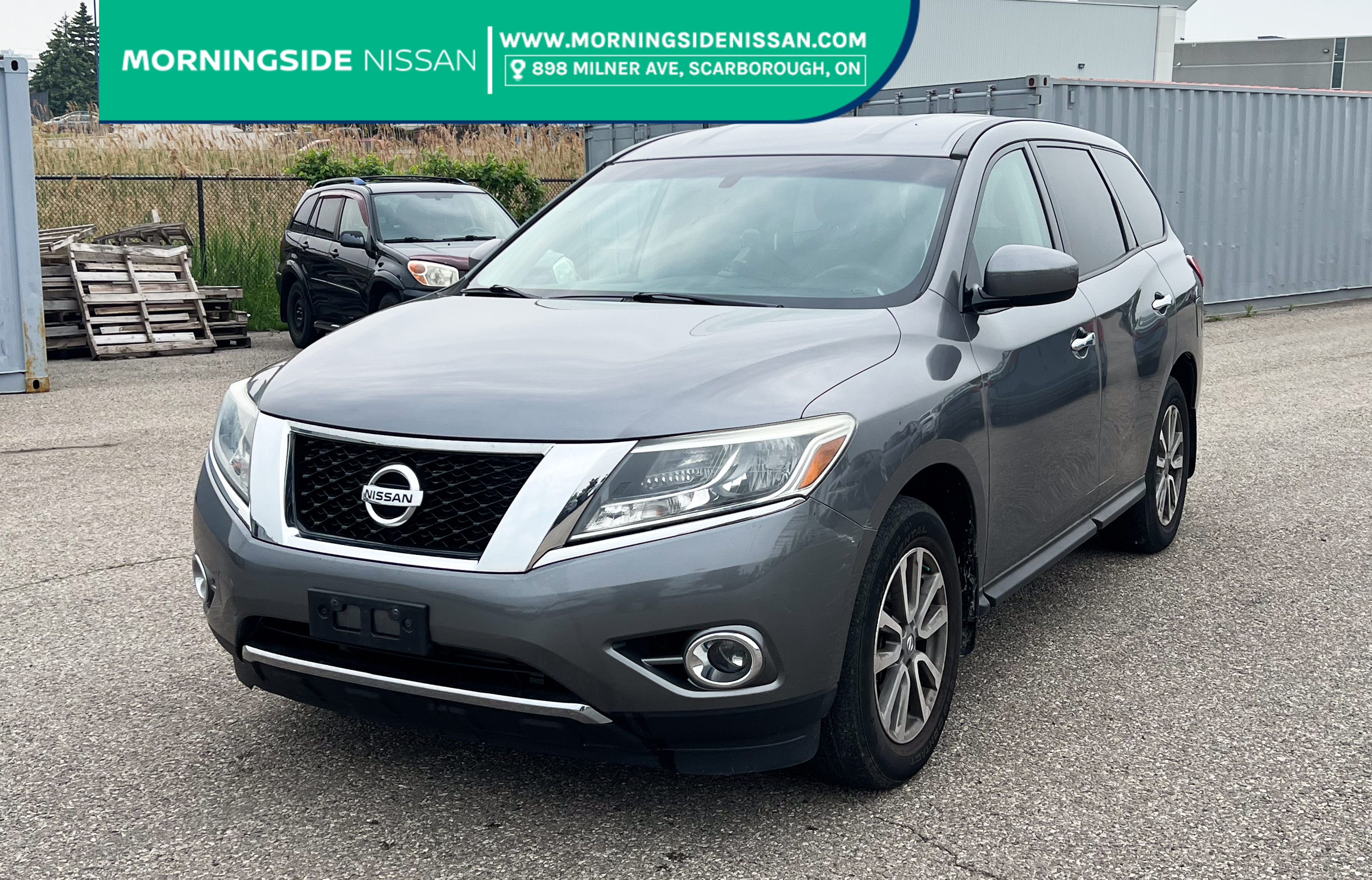 2016 Nissan Pathfinder As-Is/cloth Interior/FWD/AM/FM stereo | 7 Passenge