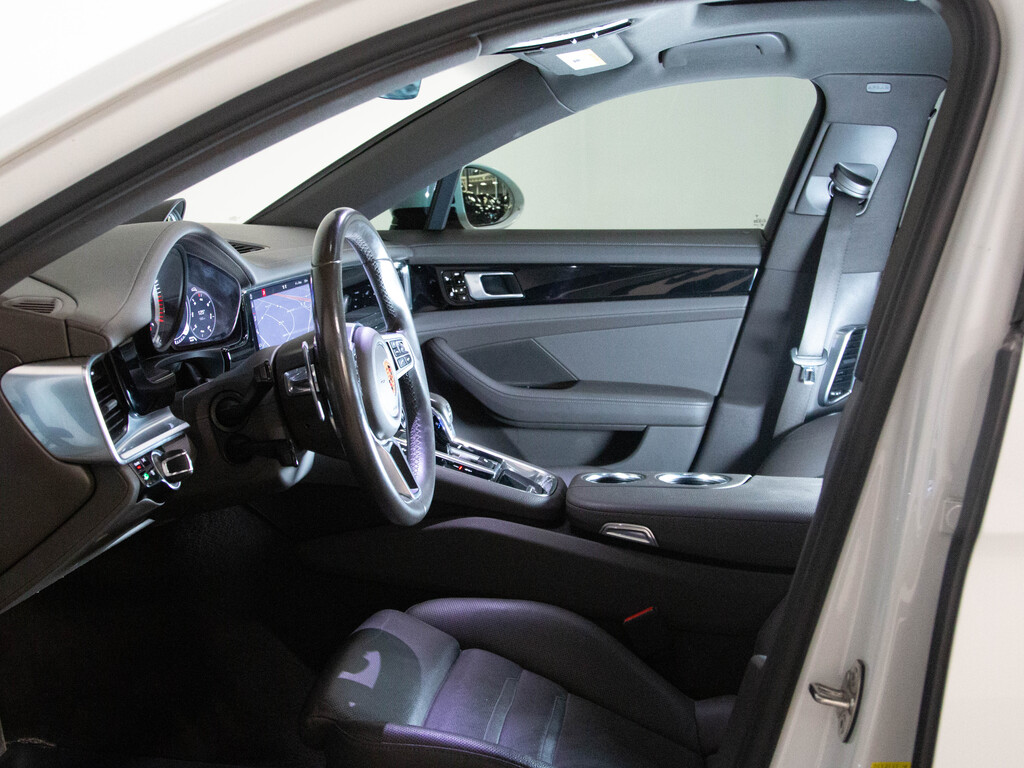 2018 Porsche Panamera E-Hybrid 4, Toronto, Cash