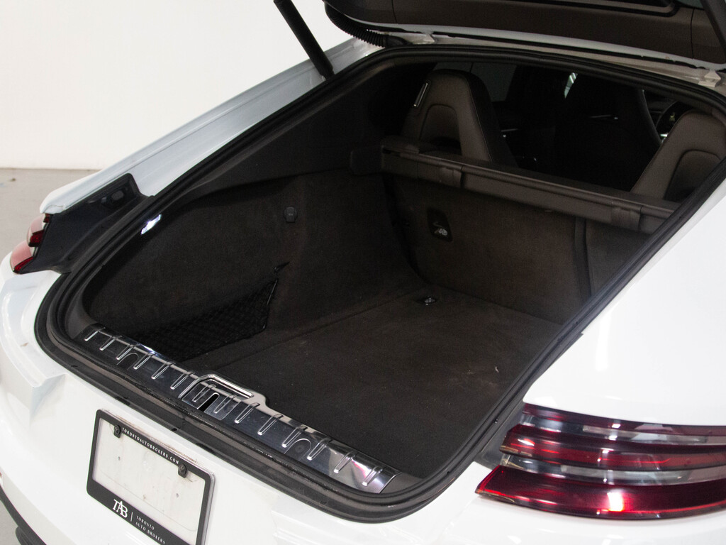 2018 Porsche Panamera E-Hybrid 4, Toronto, Cash