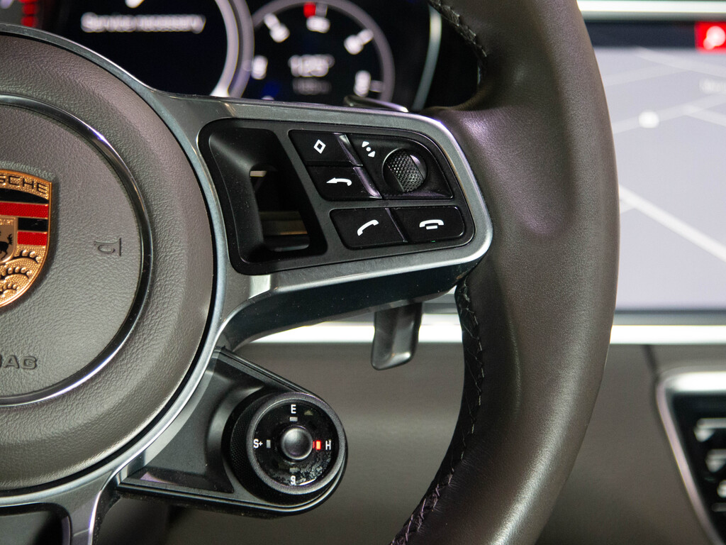 2018 Porsche Panamera E-Hybrid 4, Toronto, Cash