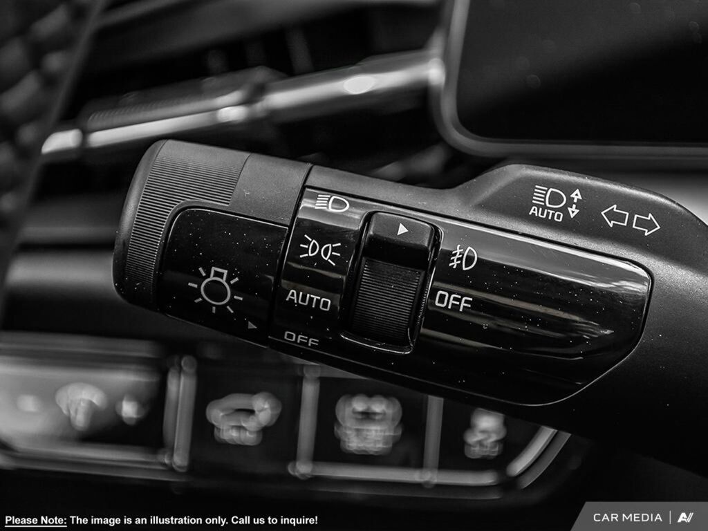 2025 Kia Niro SX, Vancouver, Cash
