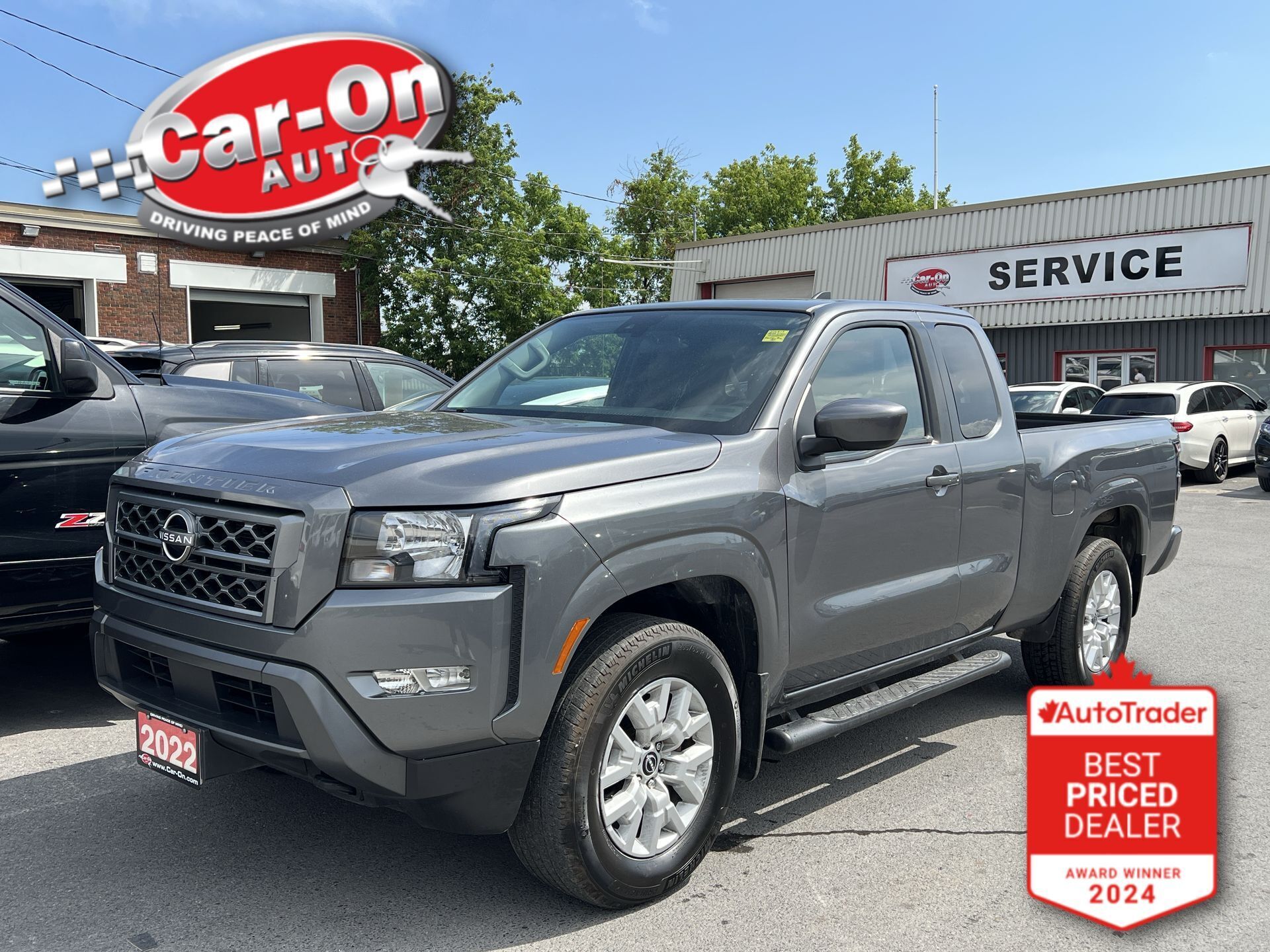 2022 Nissan Frontier SV 4X4| 3.6L V6| HTD SEATS| CARPLAY| REAR CAM